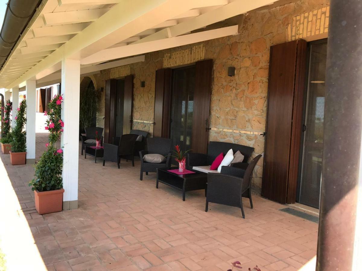 Il Casale Degli Ulivi - Agriturismo - Tenimenti Leone 라누비오 외부 사진